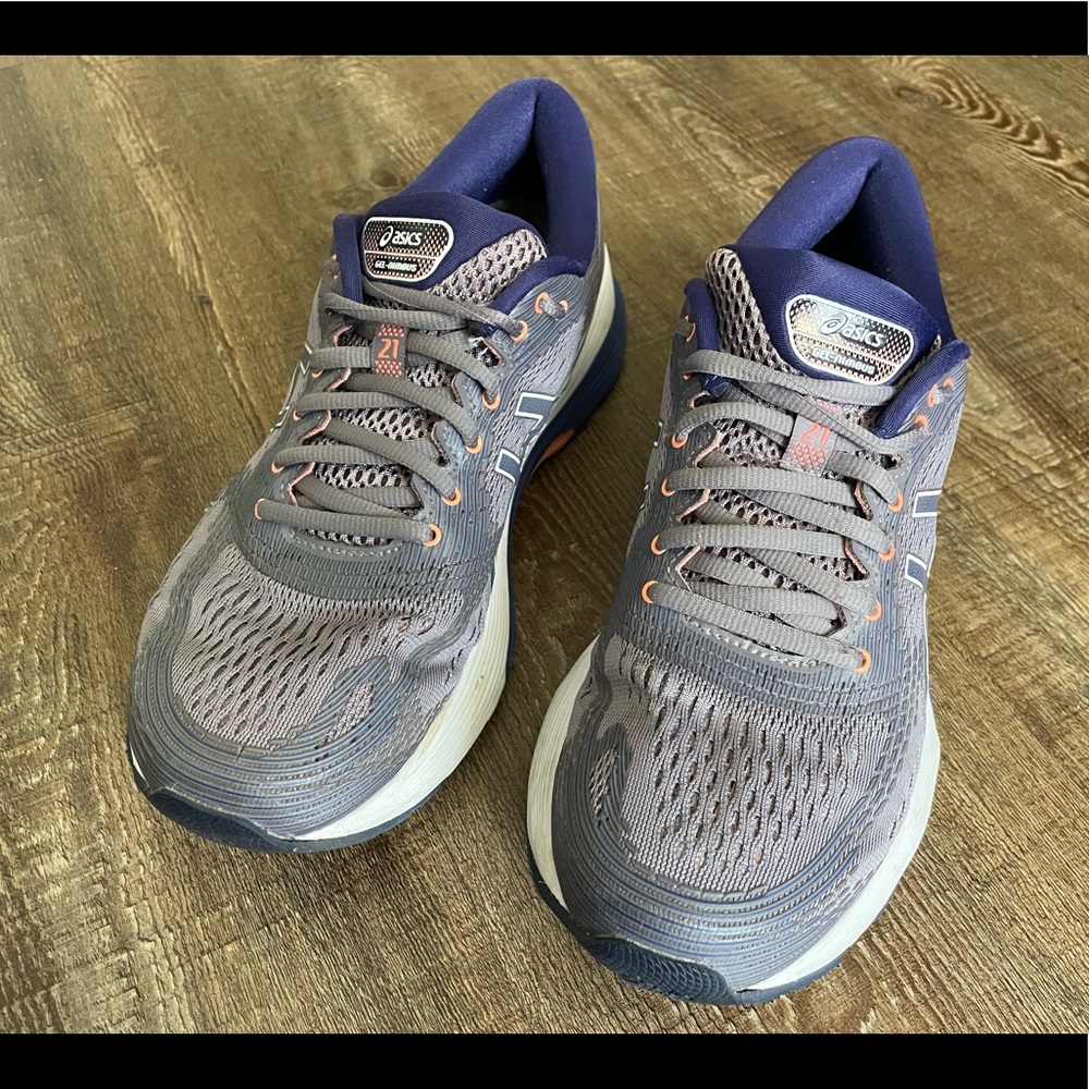 ASICS Gel Nimbus 21